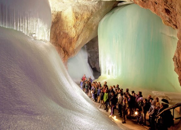 Gigantische Eisriesenwelt in Werfen