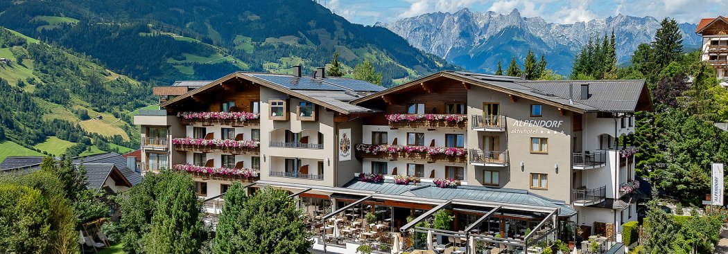 Magazin vom 4 Sterne Hotel Alpendorf