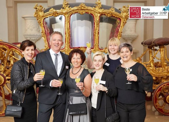 Great Place to Work! Wir haben in Wien unsere tolle Auszeichnung mit unseren Mitarbeitern entgegengenommen!