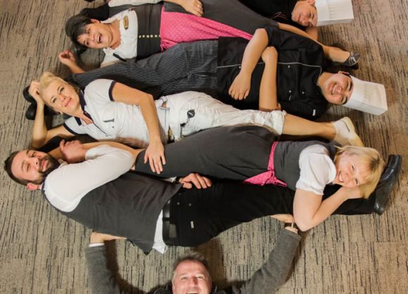 Chef Ewald beim "stemmen" seiner Mitarbeiter und von Chefin Sylvia