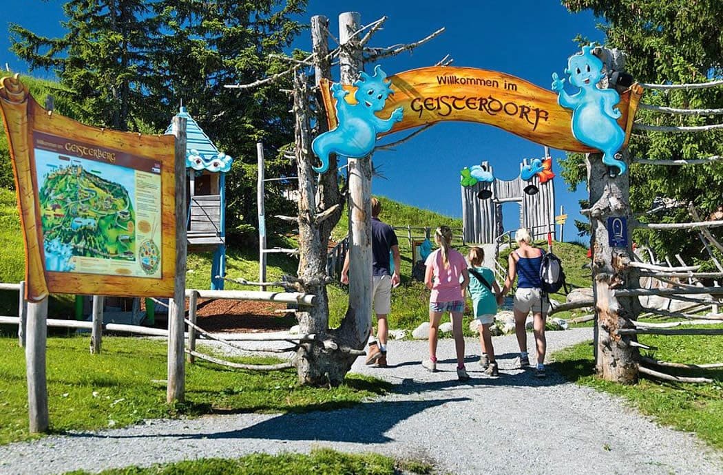 geisterberg-kinder-hotel-alpendorf-sankt-johann-ski-amad