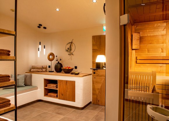 Gemütliches Ambiente im Wellnessbereich