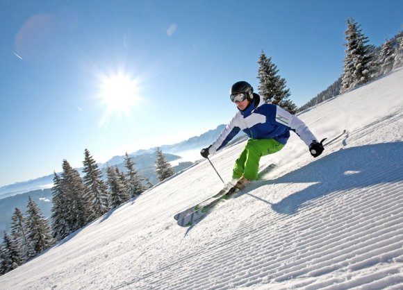 Skiing holiday with friends