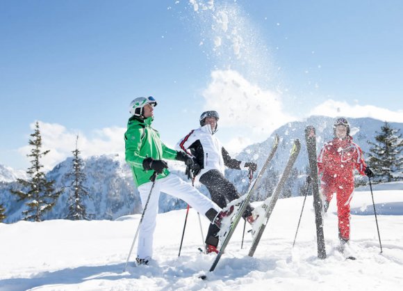 Skiurlaub mit Freunden im Aktivhotel Alpendorf