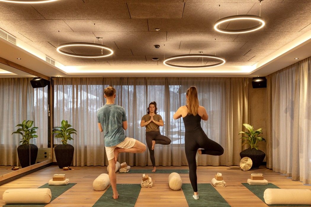 yoga-baum-large